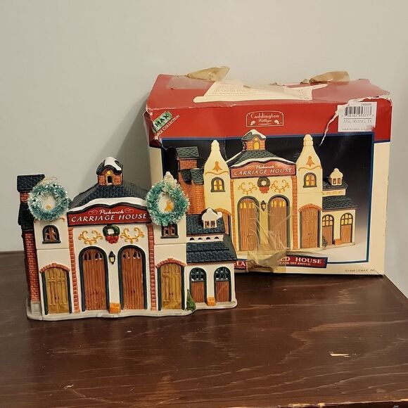 Lemax Cuddington Village Pickwick Carriage House 1999 # 288699 - Picture 8 of 10